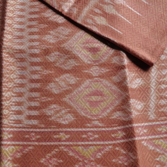 Meet your Posher, Deb - Picture 2 of 7